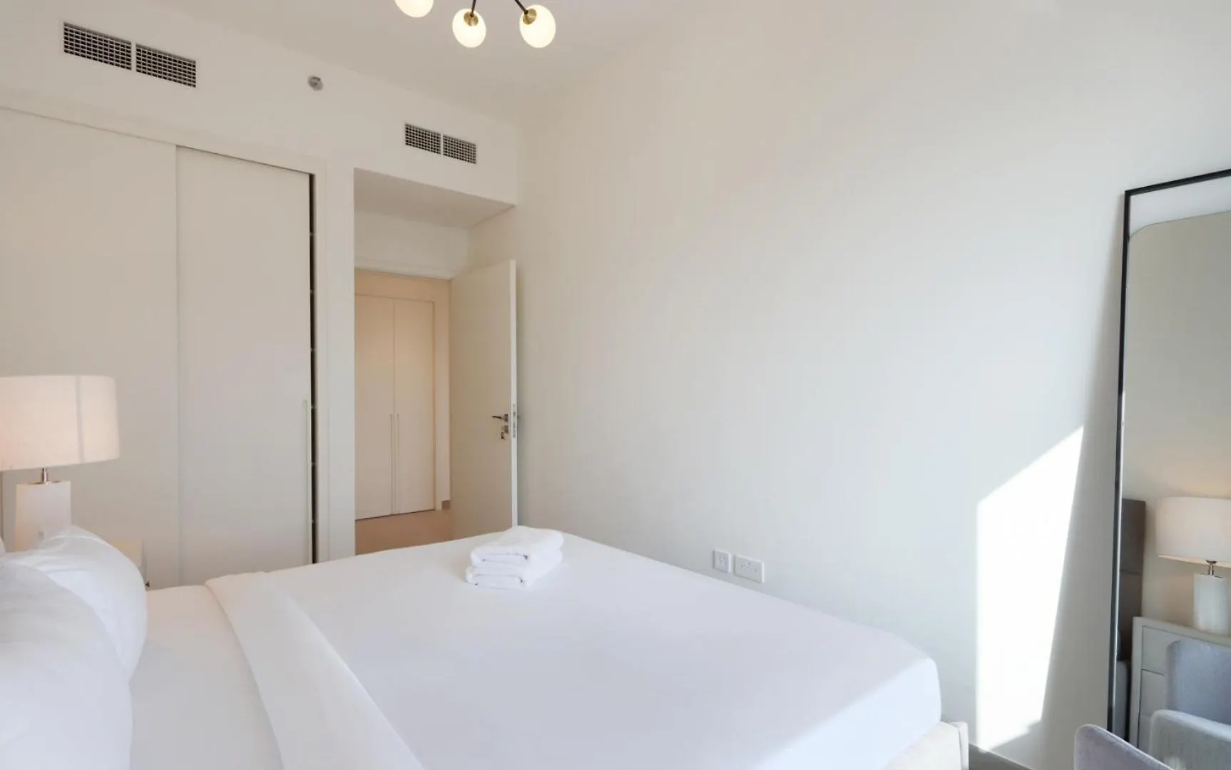 Livbnb - 2B In Green Heart Of Dubai , Dubai Hills Apartment