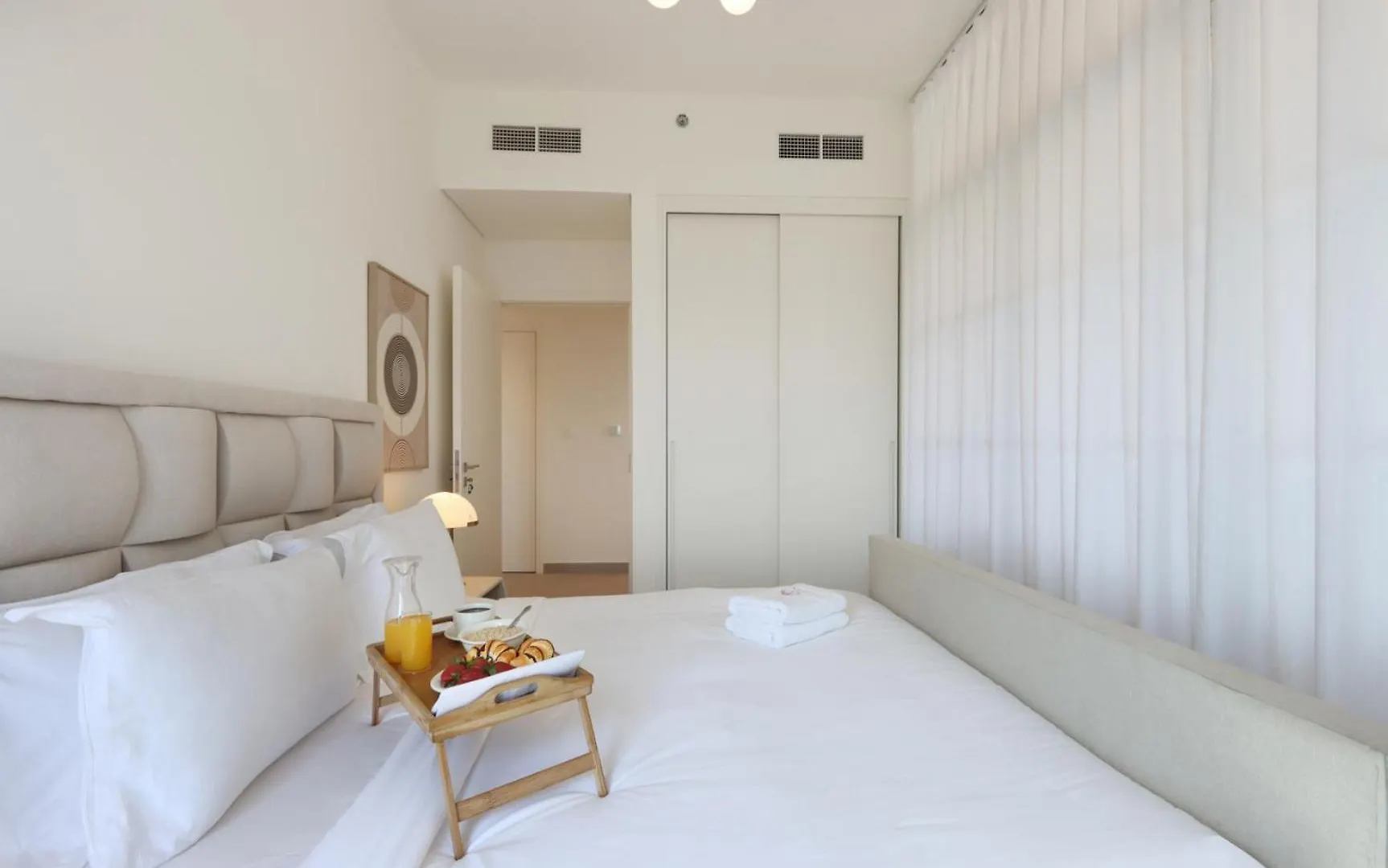 Livbnb - 2B In Green Heart Of Dubai , Dubai Hills