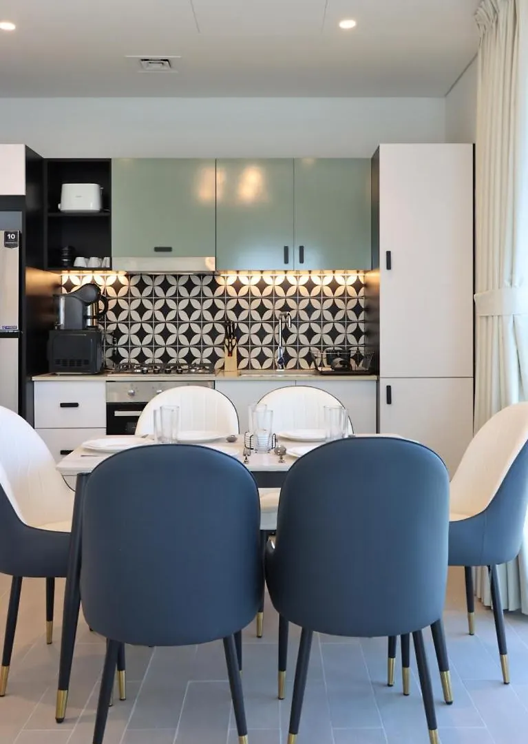 Livbnb - 2B In Green Heart Of Dubai , Dubai Hills 0*,