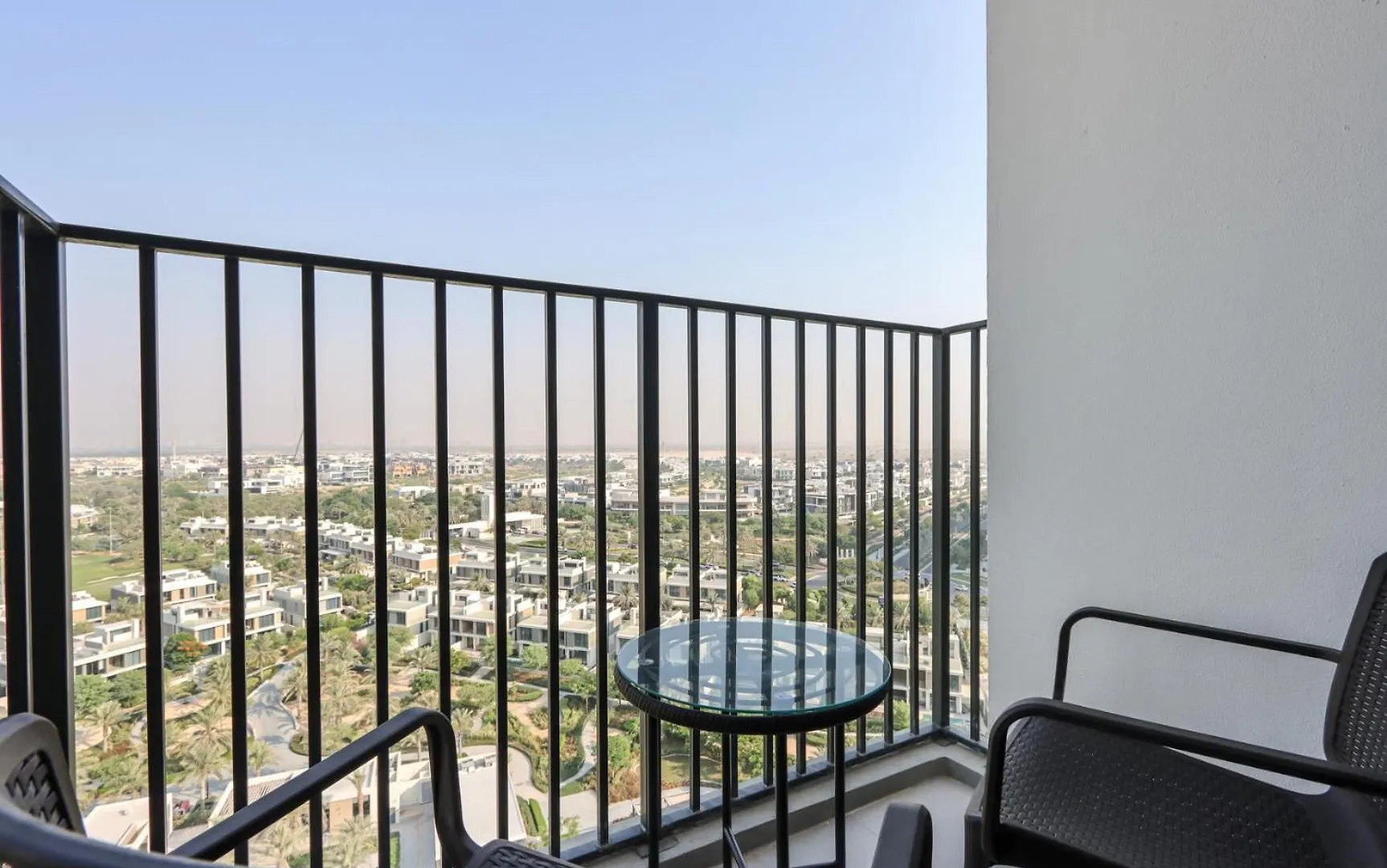 Livbnb - 2B In Green Heart Of Dubai , Dubai Hills